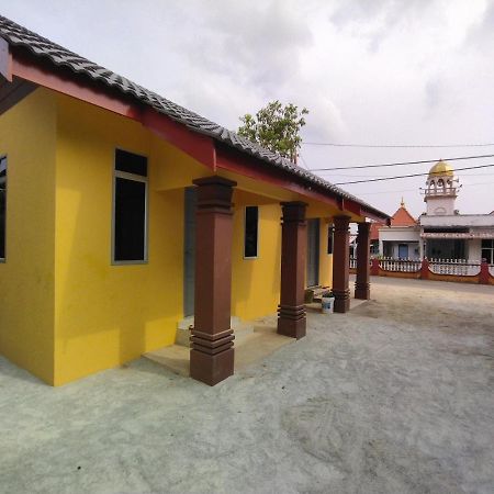 Room Stay Tok Wan 2 Kampung Kuala Besut Ngoại thất bức ảnh